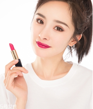 dior迪奧和雅詩蘭黛口紅哪個(gè)好？