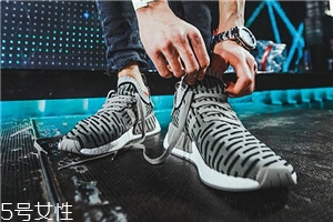 運(yùn)動(dòng)鞋磨腳踝怎么辦？要及時(shí)處理