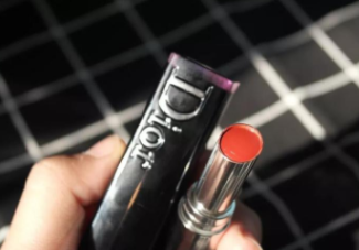 迪奧口紅740是什么顏色？超美深橘南瓜色