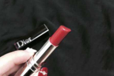 迪奧口紅740是什么顏色？超美深橘南瓜色