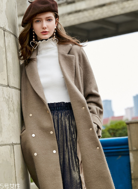 女生怎么穿衣服有氣質(zhì)？這三件單品必不可少