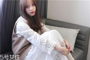 春天穿什么款式連衣裙好看？讓你早春美翻天