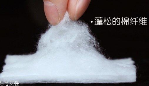 乳液要用化妝棉擦嗎？涂乳液用化妝棉效果好