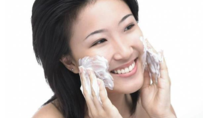 早上洗臉要用洗面奶嗎？油皮才需要