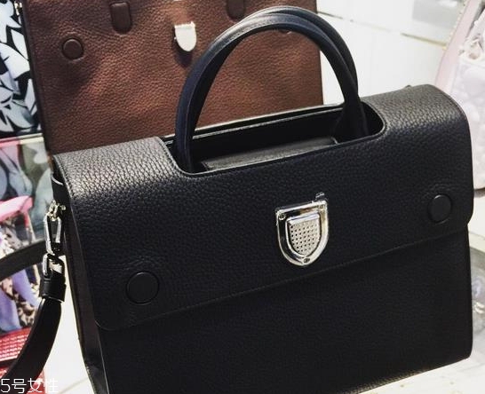 dior迪奧包包哪款好？這幾款最經(jīng)典