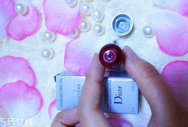 dior迪奧精華液多少錢？貴有貴的道理