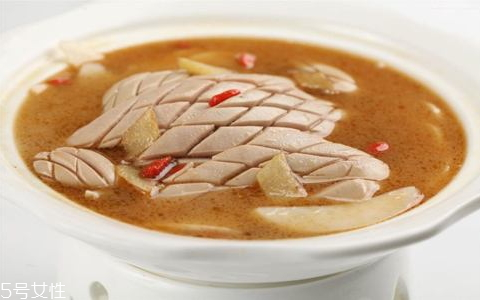 豬腰能和雞蛋一起吃嗎 豬腰能和雞蛋一起吃嗎