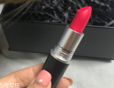 魅可珊瑚色口紅是幾號(hào)？relentlessly red桃花粉