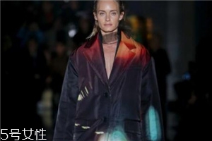 prada2018秋冬系列好看嗎_款式有哪些？