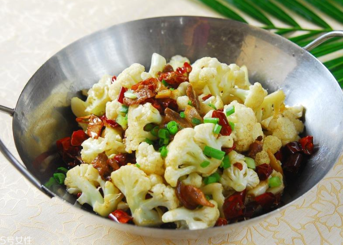 花菜炒多久能熟？5分鐘就足夠