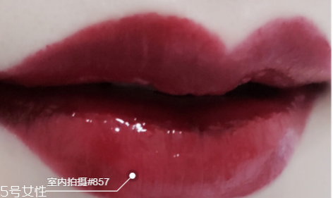 迪奧877和857哪個(gè)好看 迪奧漆光唇釉877和999對(duì)比試色