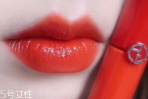 阿瑪尼401和402哪個好看？401黃皮摯愛
