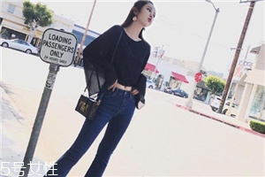 牛仔褲曬黃了怎么辦？牛仔褲應(yīng)避免暴曬