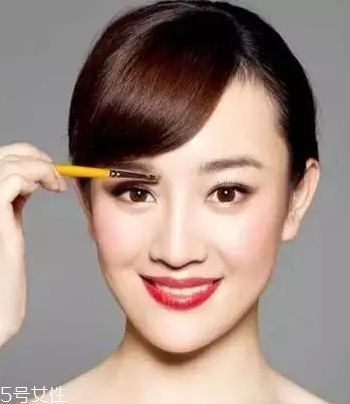 怎么化標(biāo)準(zhǔn)眉？三點法打造親和眉形