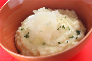 土豆泥怎么做好吃又簡(jiǎn)單的做法 土豆泥怎么做好吃又簡(jiǎn)單的做法