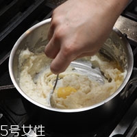 土豆泥怎么做好吃又簡(jiǎn)單的做法 土豆泥怎么做好吃又簡(jiǎn)單的做法