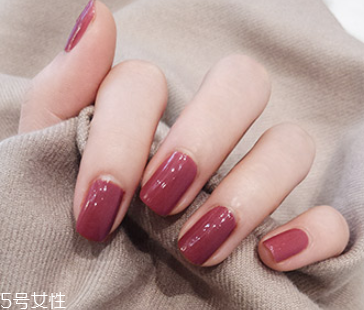 撕拉水性指甲油怎么用？涂后4-6小時不要碰水