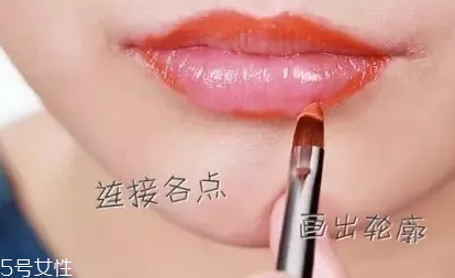 口紅干了嘴脫皮怎么辦？4步打造水潤雙唇