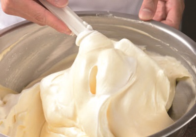 海綿蛋糕不蓬松的原因 海綿蛋糕為什么不蓬松 海綿蛋糕不蓬松的原因 海綿蛋糕為什么不蓬松