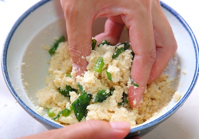 怎么用黃豆做豆?jié){、豆腐、豆腐腦