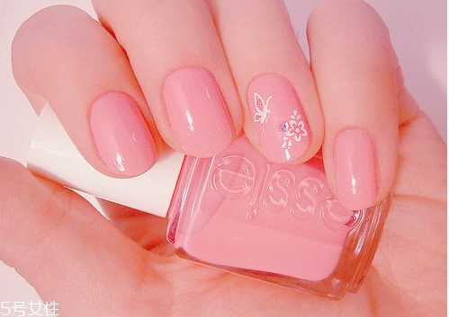 手指粗適合做什么美甲好看 粗手指適合的美甲顏色 手指粗適合做什么美甲好看 粗手指適合的美甲顏色