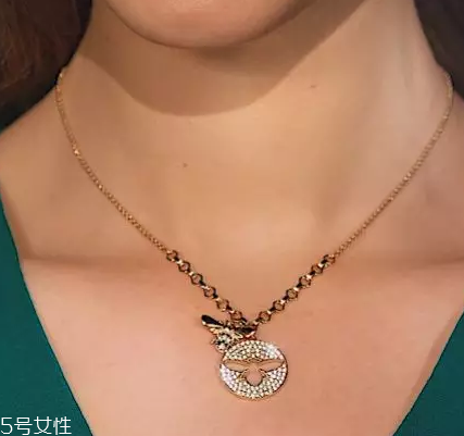 施華洛世奇小蜜蜂項(xiàng)鏈多少錢？