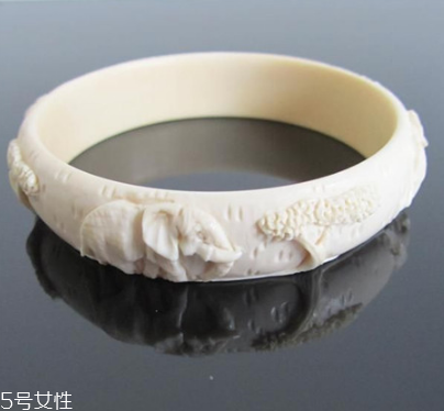 象牙手鐲可以天天戴嗎？這些忌諱要清楚