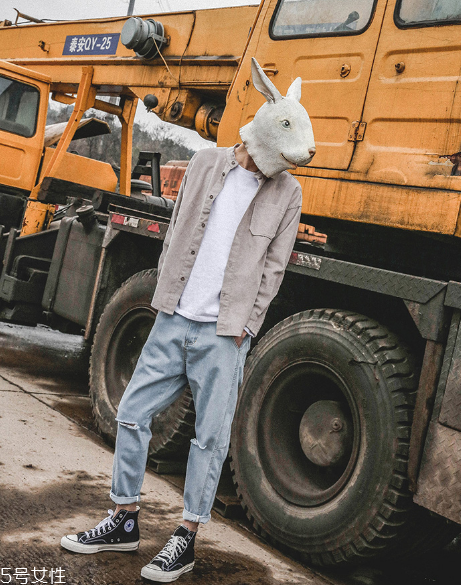 男生怎么穿衣服好看？三款單品幫你加分