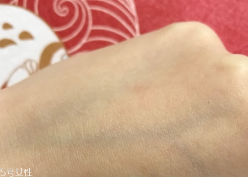 純露可以當(dāng)噴霧嗎？隨時為你補充水分