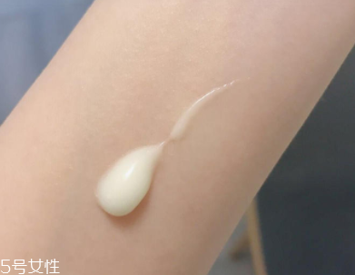 碧柔藍(lán)管防曬有酒精嗎？酒精過敏者慎用