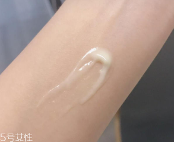 碧柔藍(lán)管防曬有酒精嗎？酒精過敏者慎用