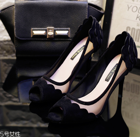 高跟鞋后面大了怎么辦？高跟鞋大了這樣做