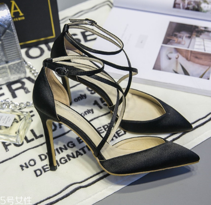 高跟鞋開膠了怎么辦？高跟鞋脫膠這樣處理