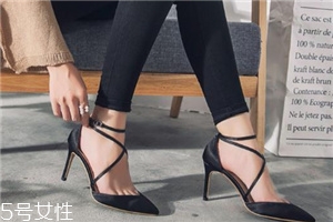 高跟鞋開膠了怎么辦？高跟鞋脫膠這樣處理