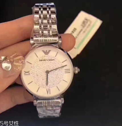 armani阿瑪尼滿天星手表防水嗎？