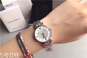 armani阿瑪尼滿天星手表是機械表嗎？