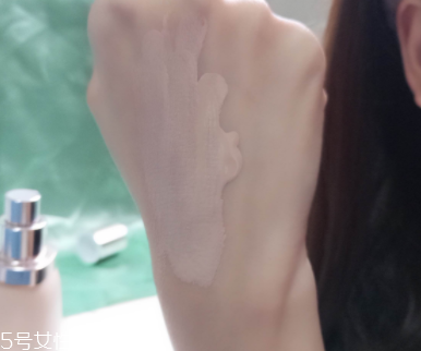 lamer粉底液怎么樣？lamer粉底液試色