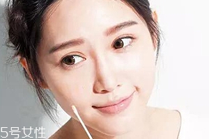 夏天化妝怎么樣不脫妝？8個(gè)小技巧讓你做清爽女神