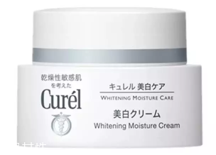 面霜不吸收怎么辦？捂熱面霜更易吸收