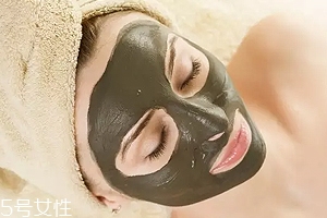 粘土面膜有幾種？高嶺土是最常見的清潔面膜成分