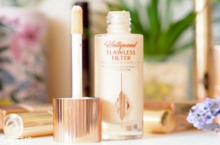 ct新品妝前高光濾鏡液怎么樣？charlotte tilbury粉底好用嗎？