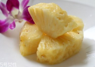 鳳梨怎么切圖解 鳳梨怎么削皮圖解 鳳梨怎么切圖解 鳳梨怎么削皮圖解