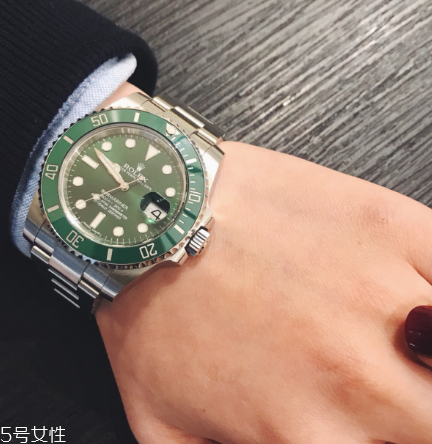 勞力士綠水鬼和黑水鬼哪個(gè)好？