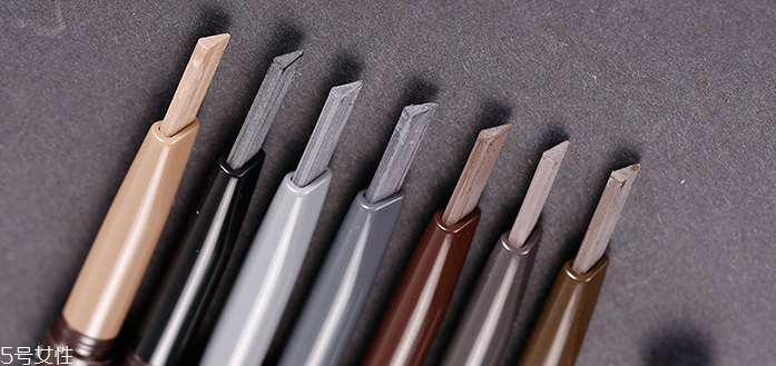 眼距太寬怎么畫眼線？眼頭尖角全描黑