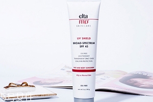 防曬噴霧和bb霜先用哪個(gè)？