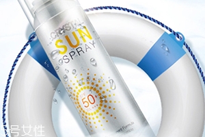 防曬噴霧和粉餅可以一起用嗎？
