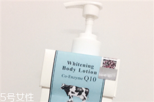泰國牛奶身體乳真假對(duì)比圖 泰國牛奶身體乳當(dāng)?shù)貎r(jià)格
