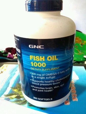 gnc魚(yú)油一天吃幾粒？gnc魚(yú)油飯前還是飯后吃