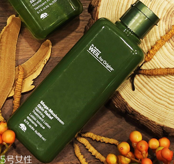 為什么油皮會變成干皮？三個油皮護膚誤區(qū)