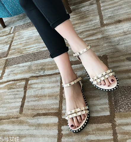 涼鞋打滑怎么辦？學會防滑小妙招